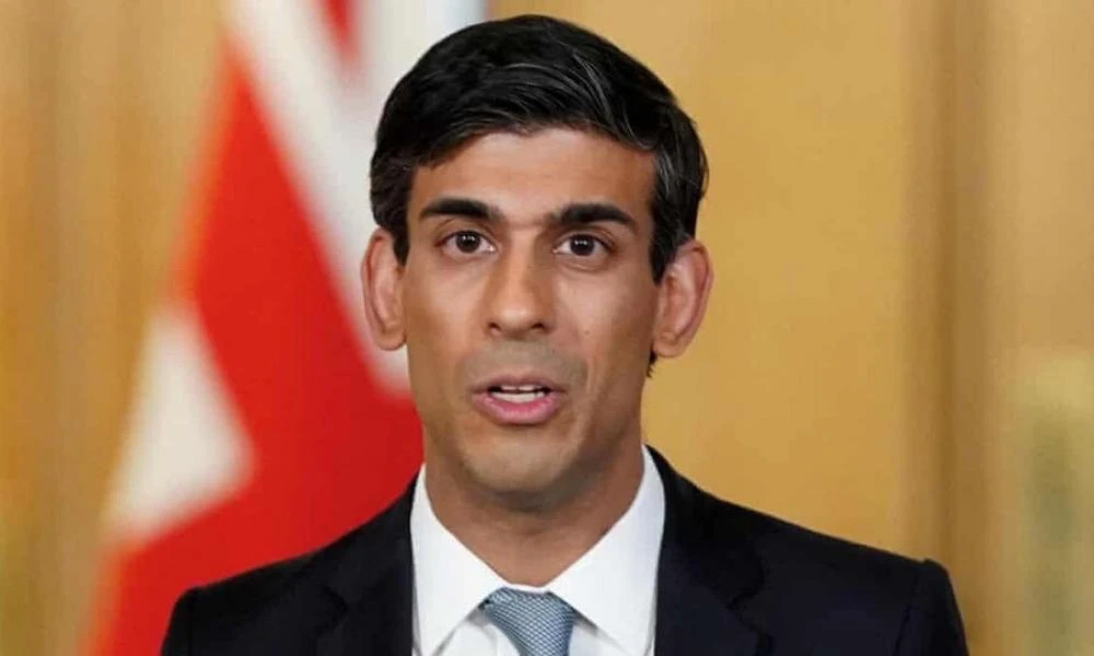 Σφοδρή κριτική στον Σούνακ για τις πλημμύρες – «Κοιμάται στο τιμόνι της χώρας»